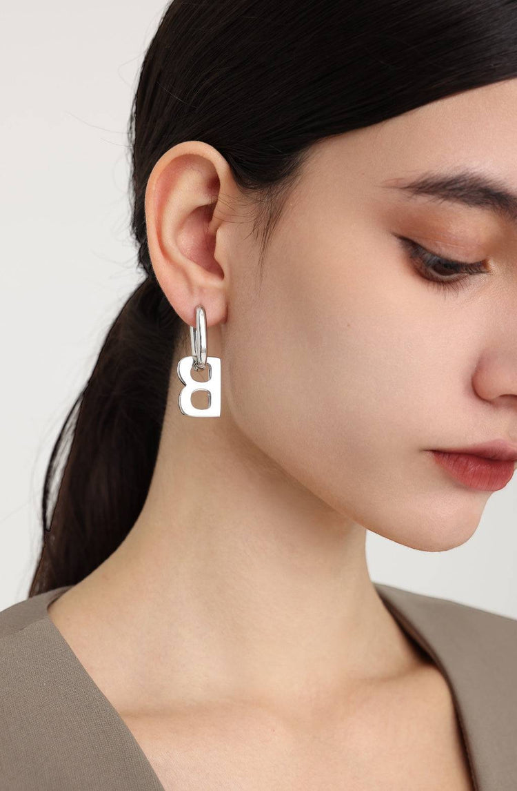 Briella Hoops / Gold