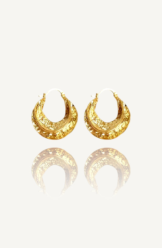 Marilyn Hoop Earrings / Gold