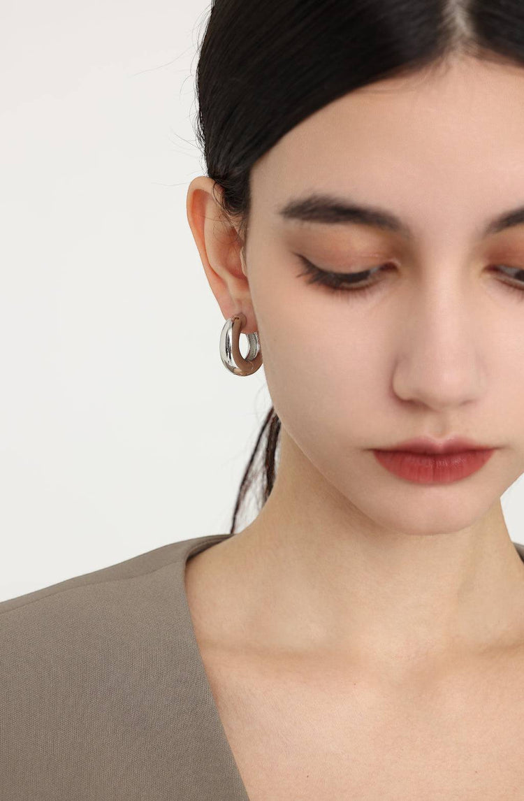 Rhea hoop earrings / Silver