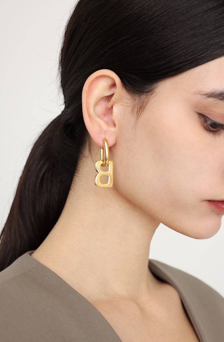 Briella Hoops / Gold