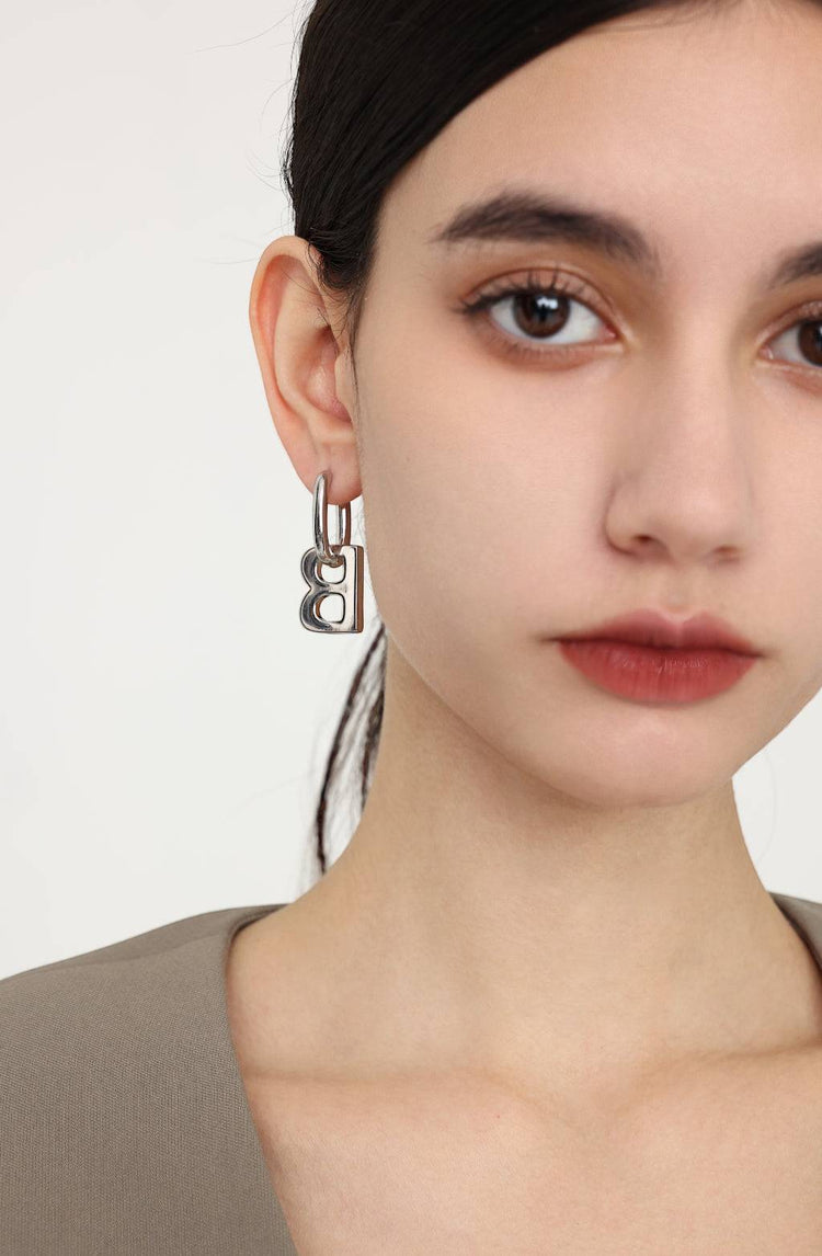 Briella Hoops / Gold
