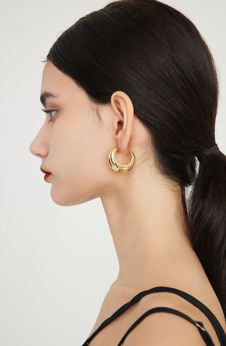 Melba Hoop Earrings / Gold