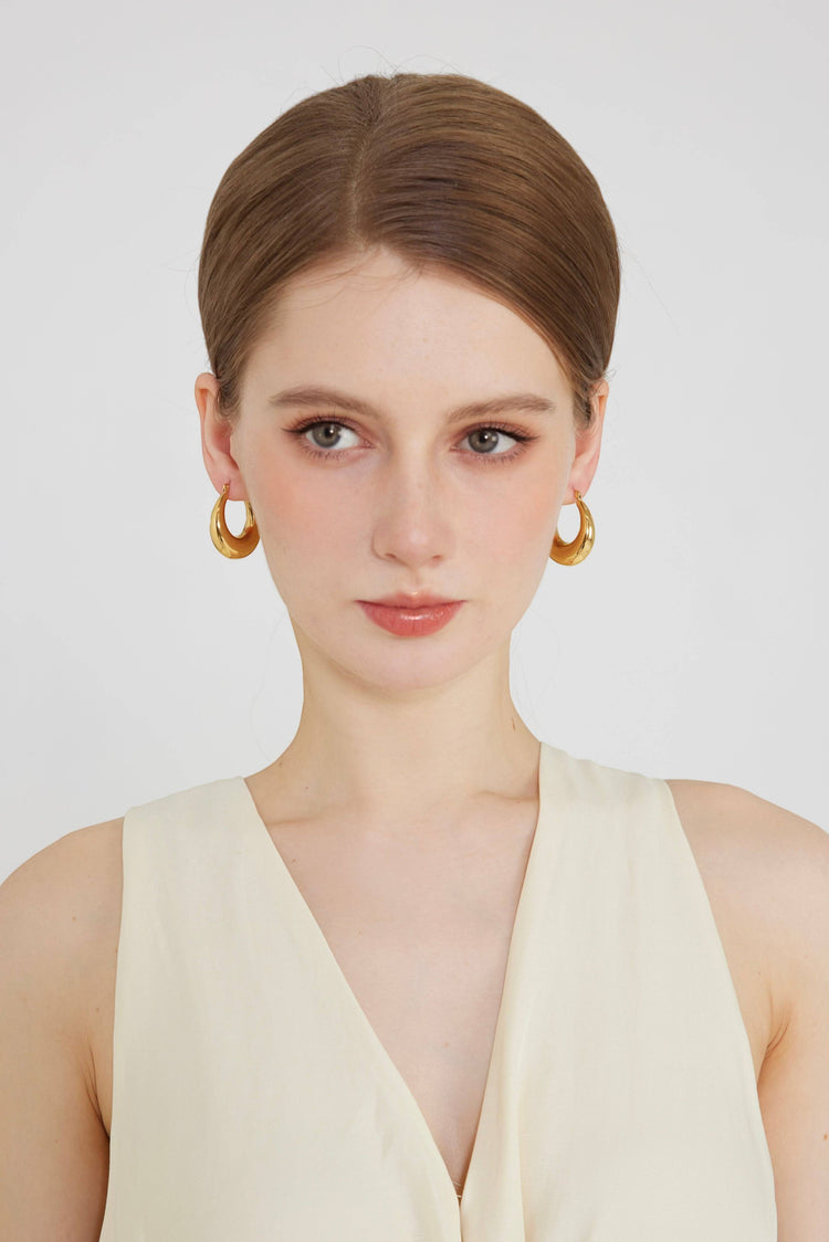 Mila Hoop Earrings / Silver