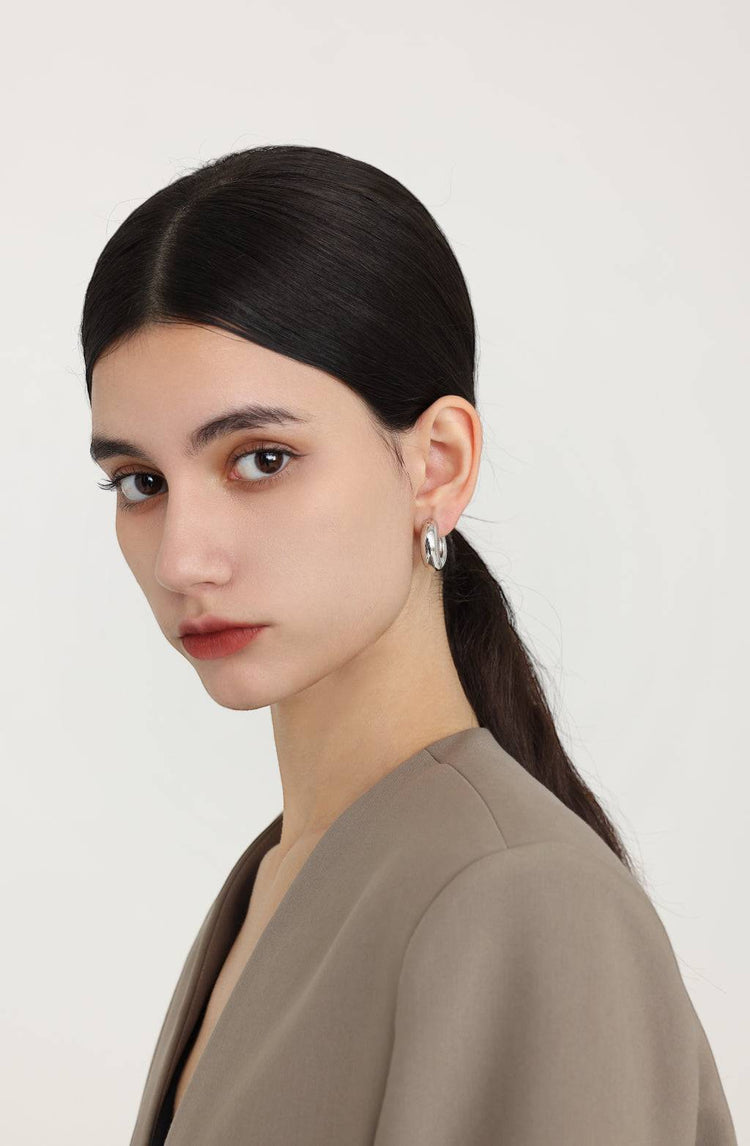 Rhea hoop earrings / Silver