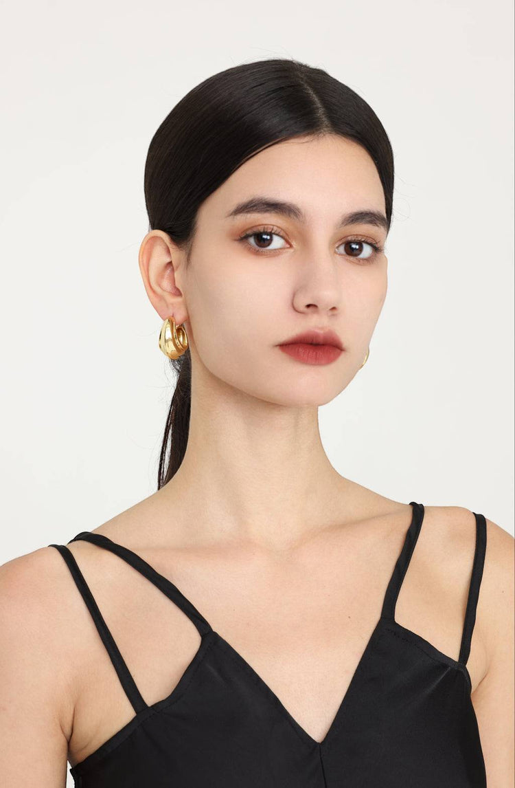 Melba Hoop Earrings / Gold
