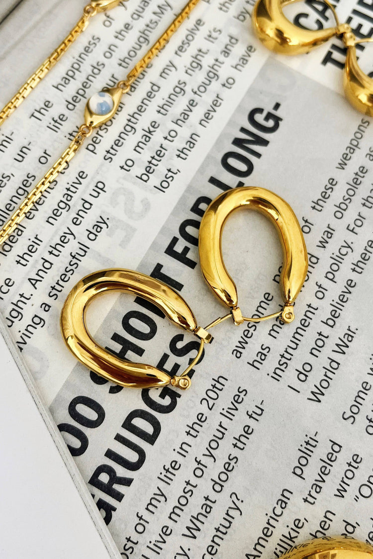 Maya Hoop earrings
