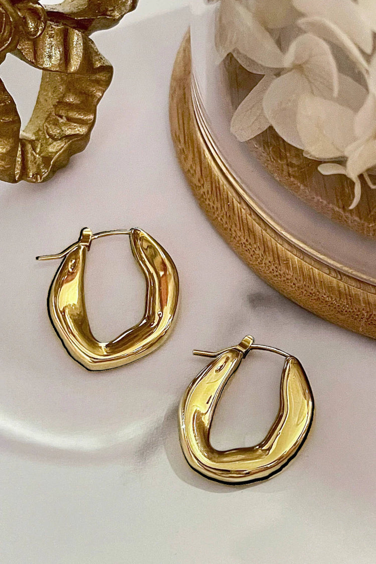 Caelia Medium Hoops / Gold