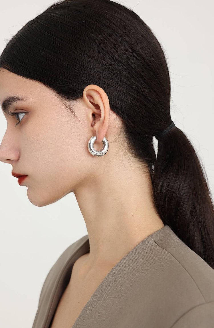 Rhea hoop earrings / Silver