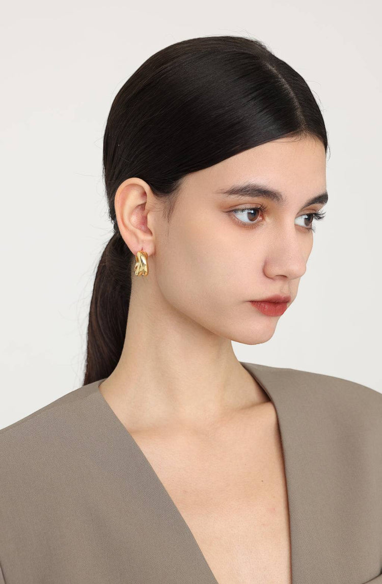 Darla Hoop Earrings