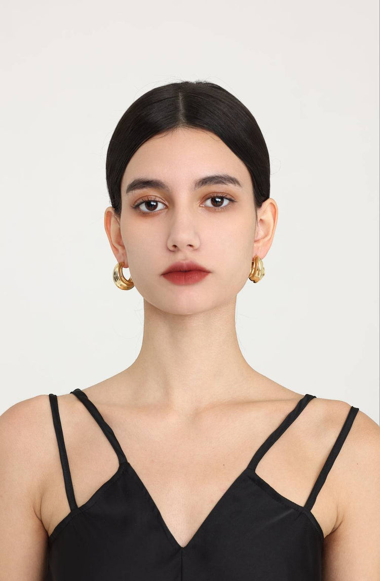 Melba Hoop Earrings / Gold
