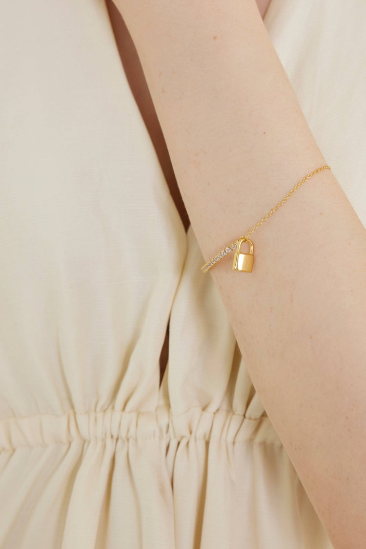 Hera Bracelet