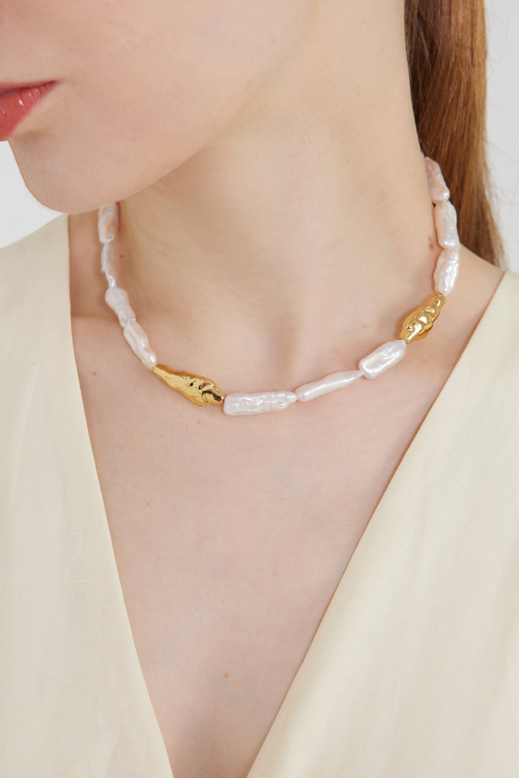Biwa Baroque Pearl necklace
