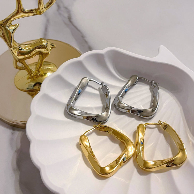 Felix hoop earrings / Silver
