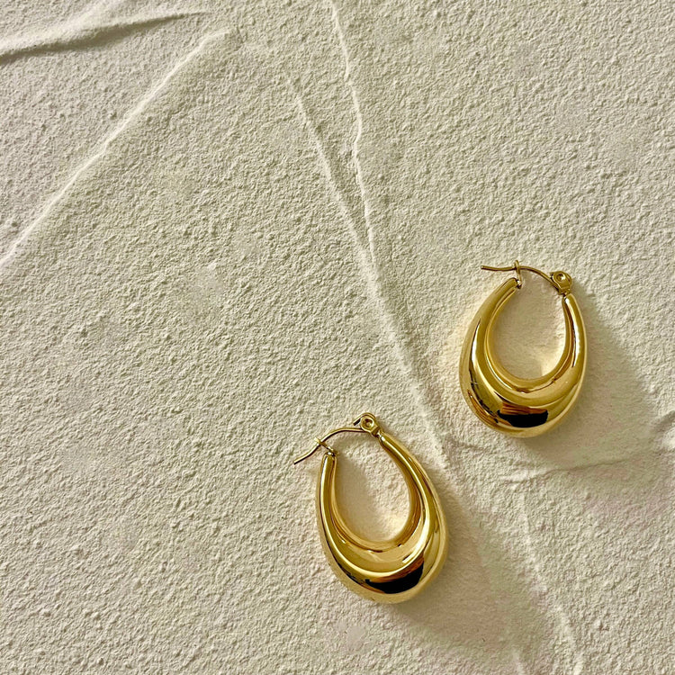 Viola hoop earrings / silver
