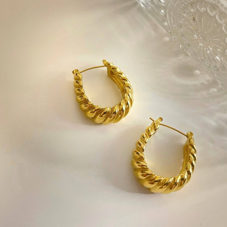 Avery Hoop Earrings