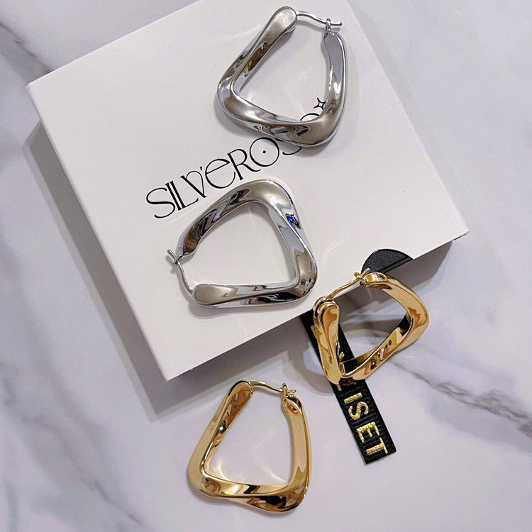 Felix hoop earrings / Gold