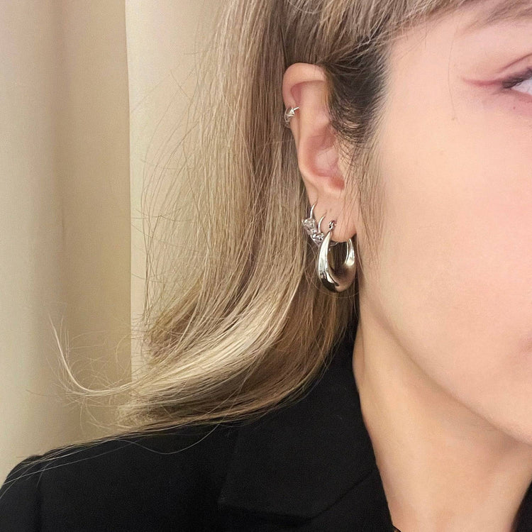Viola hoop earrings / silver