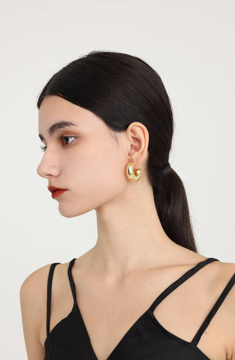 Velma Earrings / Gold