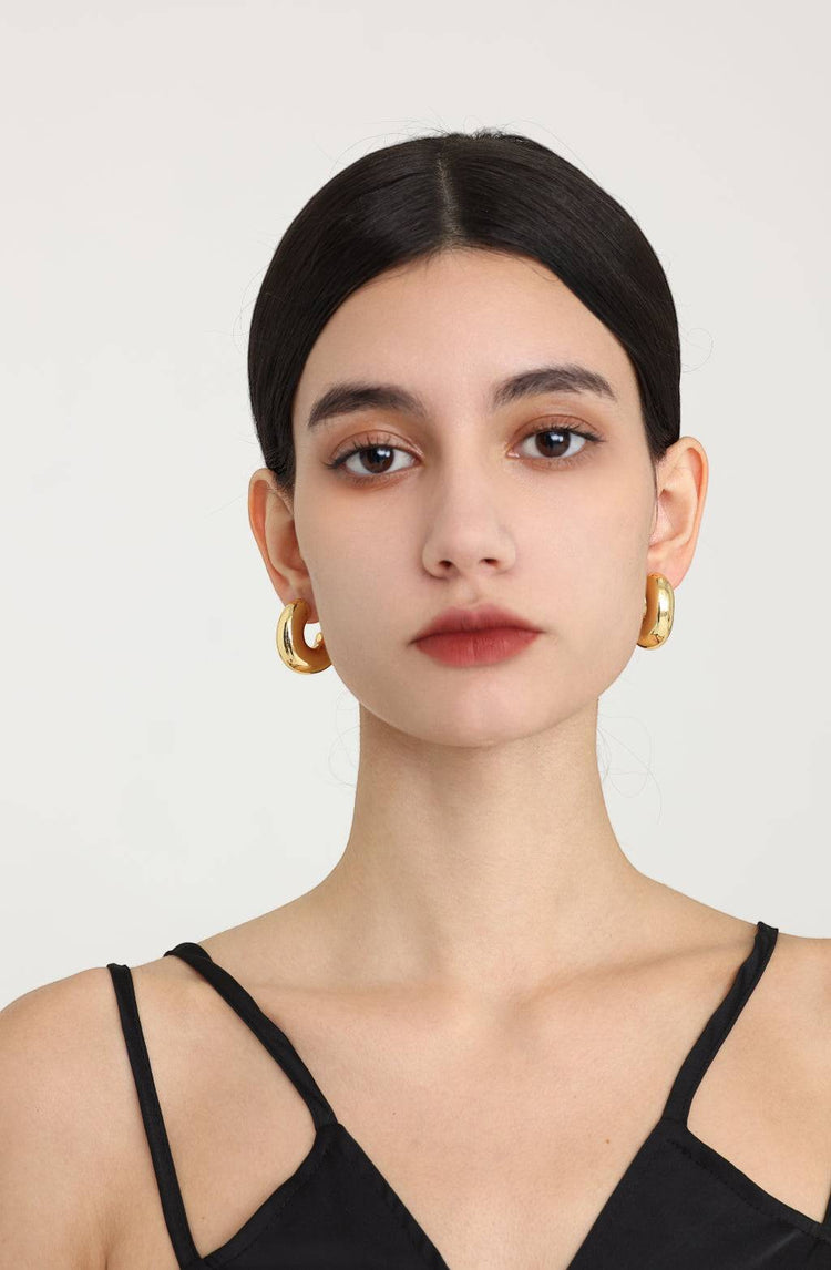 Velma Earrings / Gold