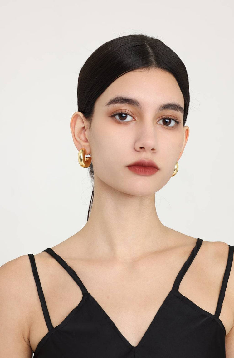 Velma Earrings / Gold