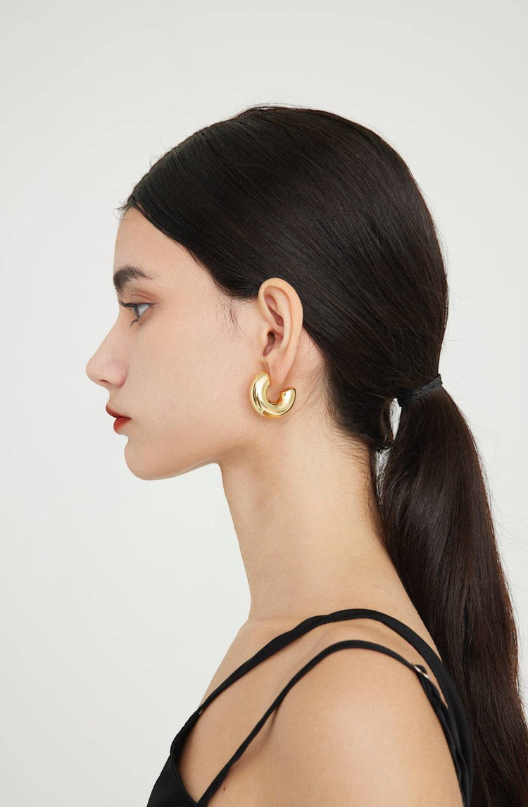 Velma Earrings / Gold