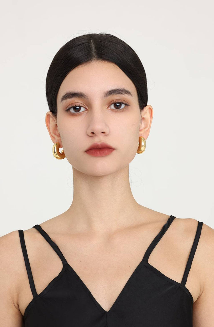 Velma Earrings / Gold